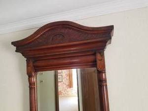 lot 8 image: Grand Antique Eastlake Hall Entry Mirror