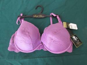lot 124 image: Marilyn Monroe Bra 38C...