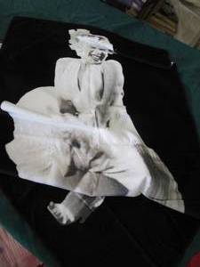 lot 125 image: Marilyn Monroe Towel...