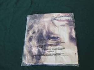 lot 129 image: Marilyn Monroe XL T-Shirt (NIP)...