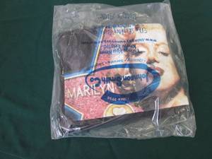 lot 130 image: Marilyn Monroe XL T-Shirt (NIP)...