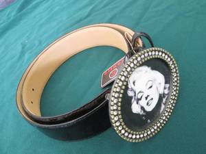 lot 140 image: Comeco Marilyn Monroe Belt Item#940...