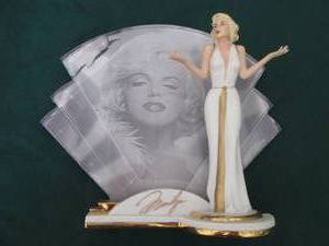 lot 151 image: Marilyn Monroe (The Bradford Exchan...