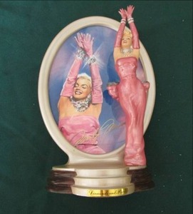 lot 160 image: Marilyn Monroe (The Bradford Exchan...