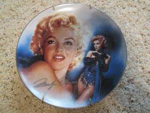 lot 21 image: Marilyn Monroe (The Bradford Exchan...