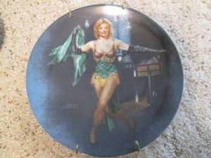 lot 31 image: Marilyn Monroe (The Bradford Exchan...
