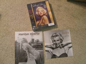 lot 70 image: Marilyn Monroe 1,000 pc. Puzzle (NI...