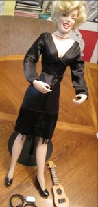 lot 96 image: Marilyn Monroe The Franklin Mint Co...