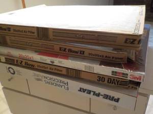lot 8 image: 6 Filters 20 x 25...