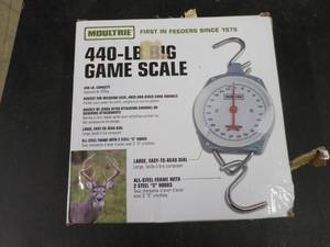 lot 30 image: Moultree 440 lb. Big Game Scale...