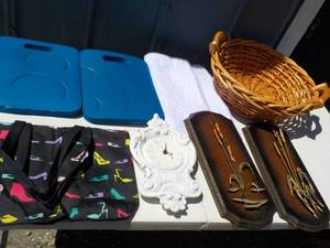 lot 45 image: Bleacher Cushions, Under Bed Storag...
