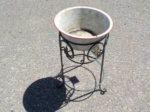 lot 47 image: Planter with Enamel Pan...