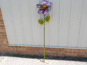 lot 58 image: Metal Flower 60 tall...