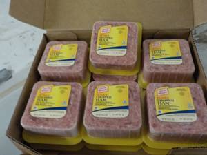 lot 90 image: Case of 12 - 16 oz Frozen pkgs Osca...