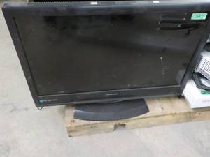 lot 126 image: 32 Sylvania TV Powers On...