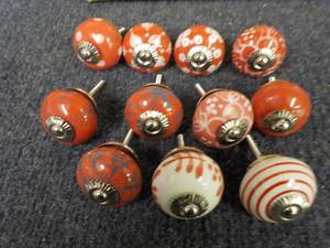 lot 199 image: 11 Drawer Knobs...
