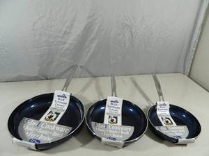 lot 14 image: 3 New Blue Sapphire Ceramic Coated Fry Pans