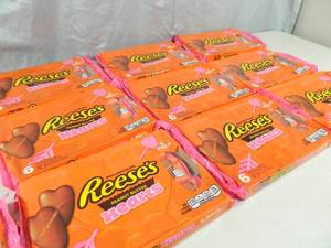 lot 25 image: 10 New 6 Packs of Reeses Peanut Butter Hearts