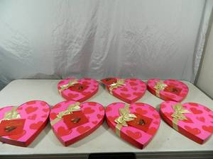 lot 37 image: 7 New Large Hearts of Pot of Gold Chocolates