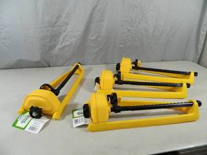 lot 59 image: 4 New Oscillating Sprinklers