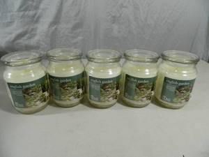 lot 89 image: 5 New 20 oz English Garden Jar Candles