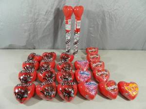 lot 118 image: Assortment of Candy