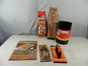 lot 120 image: New BBQ Items