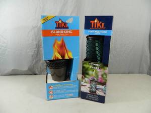 lot 147 image: New Tikis
