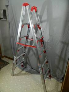 lot 3 image: New Telesteps Double Sided Folding Step Ladder