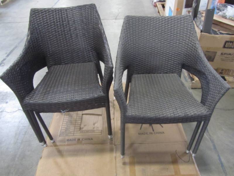 lot 301 image: 5 Outdoor Patio Wicker Chairs 2256838