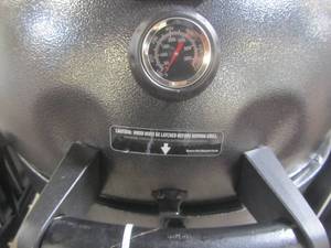lot 205 image: Char-Griller AKORN Kamado Grill, Slate Gray Kamado Charcoal Grill E16820