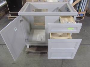 lot 211 image: Diamond FreshFit Calhoun 36-in Cloud Gray Bathroom Vanity Cabinet R17 VSDB36