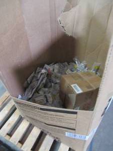 lot 236 image: WHOLESALE MIXED PALLET OF MISCELLANEOUS DOORDRAWER PULLS AND HARDWARE
