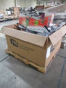 lot 239 image: WHOLESALE MIXED PALLET OF MISCELLANEOUS HOUSEWARES AND MORE