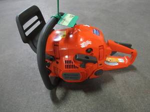 lot 29 image: Husqvarna 450 Rancher 50-cc 2-cycle 20-in Gas Chainsaw 967651201 - Missing Blade, Runs Rough.