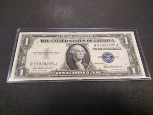 1935 F One Dollar Silver Certificat...