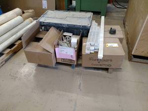 lot 195 image: Asstd Lighting Components & Misc...