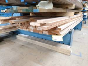 lot 100 image: Asstd 44 x 8-10Beech Drops, App...