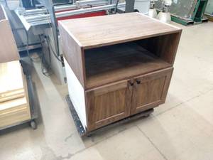 lot 415 image: Cabinet 32x38x25...