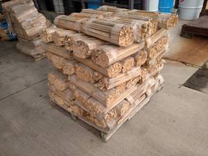 lot 439 image: Pallet of Bundled Hardwood Drops...