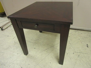 lot 521 image: SOLID WOOD END TABLE