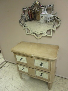 lot 529 image: DRESSER WITH MIRRORED DRAWERS, PIER 1 MIRROR