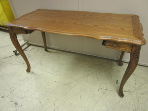 lot 534 image: DECORATIVE OAK DESK