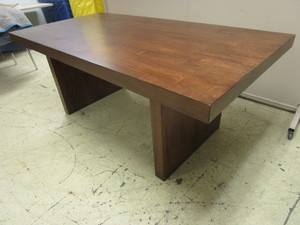 lot 504 image: HIGH QUALITY, CONTEMPORARY, SOLID WOOD DININGCONFERENCE TABLE