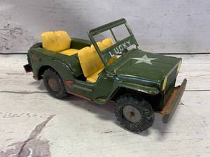 lot 16 image: Lucky Jeep Willys Made in Japan