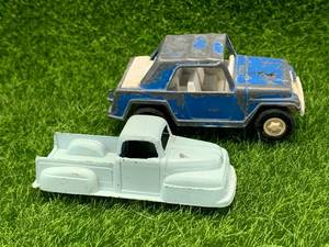 lot 18 image: Tootsietoy Truck & Jeep
