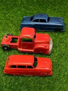 lot 19 image: 2 Metal Tootsietoy Vintage Vehicles & Blue Plastic Car