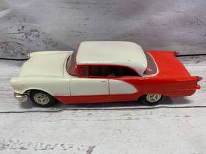 lot 25 image: 1956 Johan Promo Model Oldsmobile 98 Holiday
