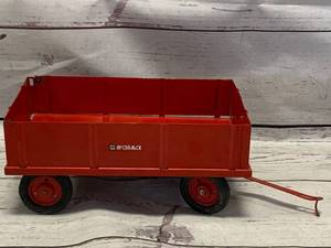 lot 30 image: 1958 McCormick Metal Barge Wagon Cart