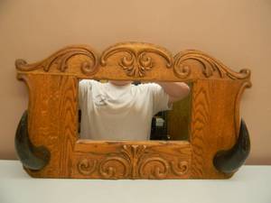 lot 1 image: VINTAGE CUSTOM MADE SOLID OAK BULL HORN MIRRORHANGER - AWESOME PIECE - NICE - APPROX 28 BY 17 - SEE PICTURES